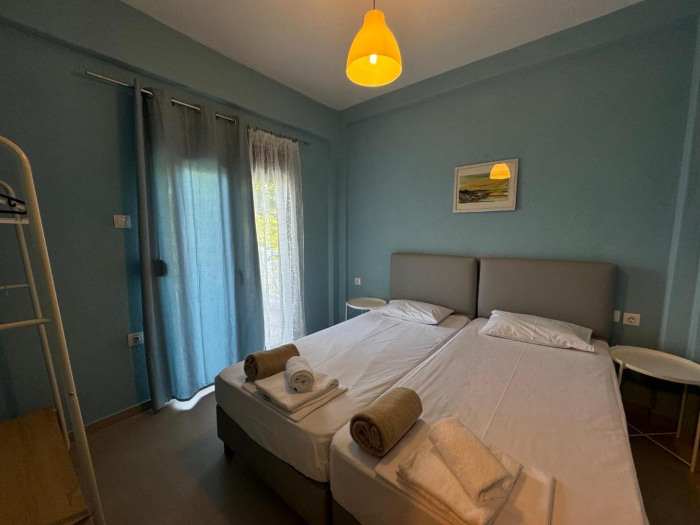 Makis House Hotell Nikiti  Exteriör bild